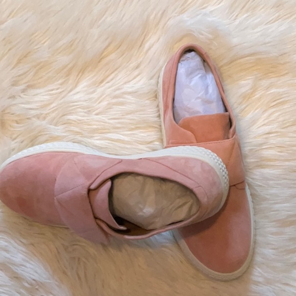 Aersoles Women’s Ebba Pink Suede Comfy Trendy Sneakers Size 8 New without Box - Picture 4 of 11